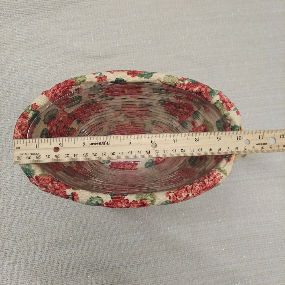 Longaberger 2002 Geranium Basket with Plastic Protector and Fabric Liner Floral
